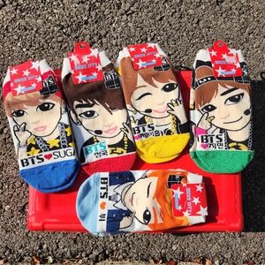 5 PAIR OF BTS SOCKS